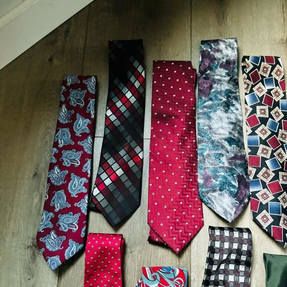 100% Silk bundle of 13 ties - Picture 4 of 10